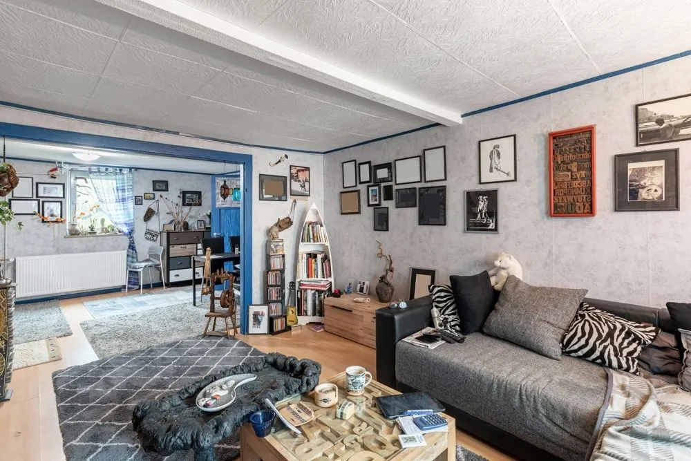 Wohnzimmer Immobilienangebot - Ulrichstein - Alle - Ulrichstein: Wohnhaus mit Scheunenanteil