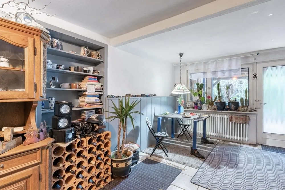 Esszimmer Immobilienangebot - Ulrichstein - Alle - Ulrichstein: Wohnhaus mit Scheunenanteil