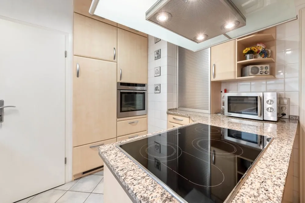 Immobilienangebot - Stuttgart / Vaihingen - Alle - Stuttgart: Haus in TOP Lage mit Rückmietung !
