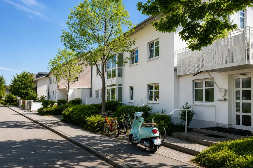 Immobilienangebot - München - Waldperlach - Alle - Sanierungsbedürftige 2-Zimmer-Maisonette-Whg mit Garten