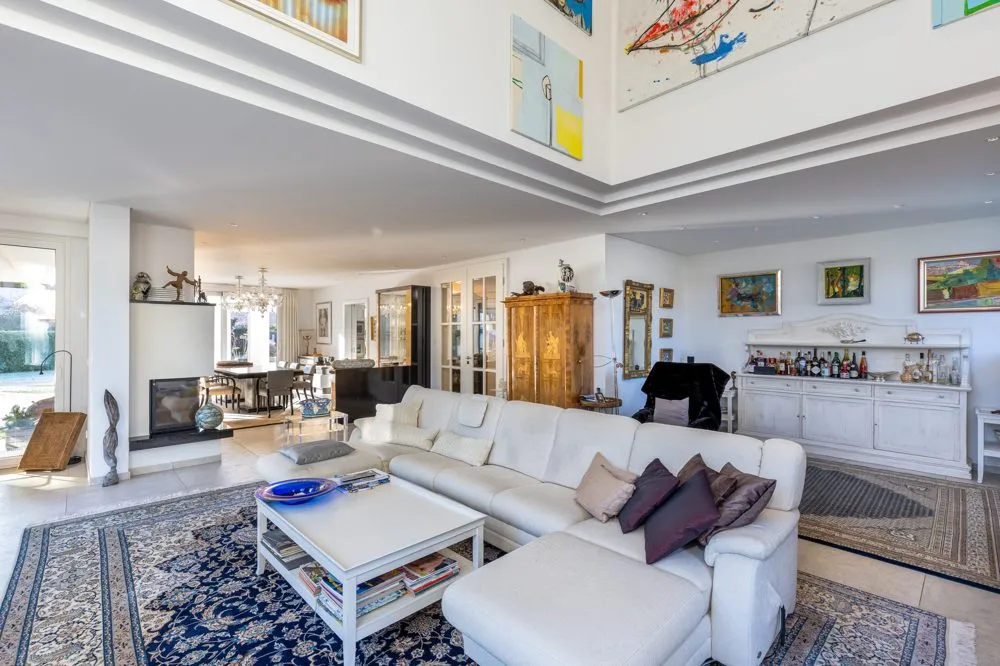Wohnbereich Immobilienangebot - Ludwigshafen / Rheingönheim - Alle - Traumvilla auf großem Grundstück