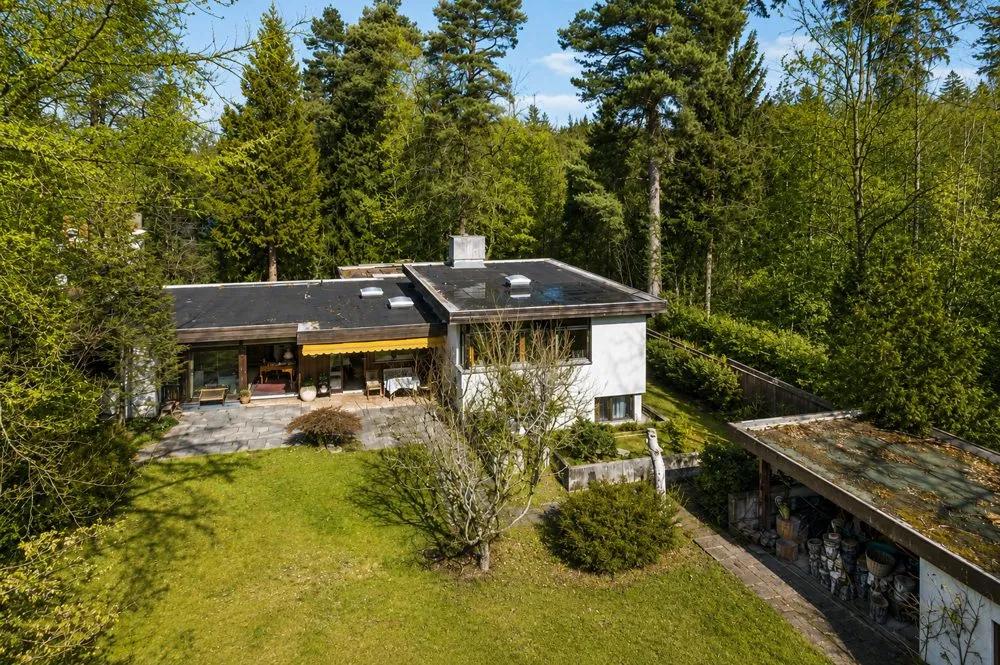 Immobilienangebot - Grünwald - Alle - Exklusives Grundstück in Grünwald mit privatem Forstzugang