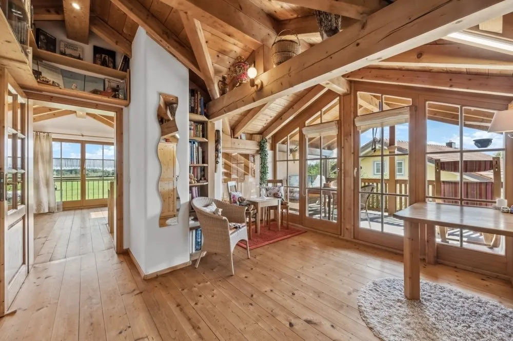 Immobilienangebot - Eggstätt / Meisham - Alle - Mehrfamilienhaus mit 4 Wohnungen und idyllischem Garten