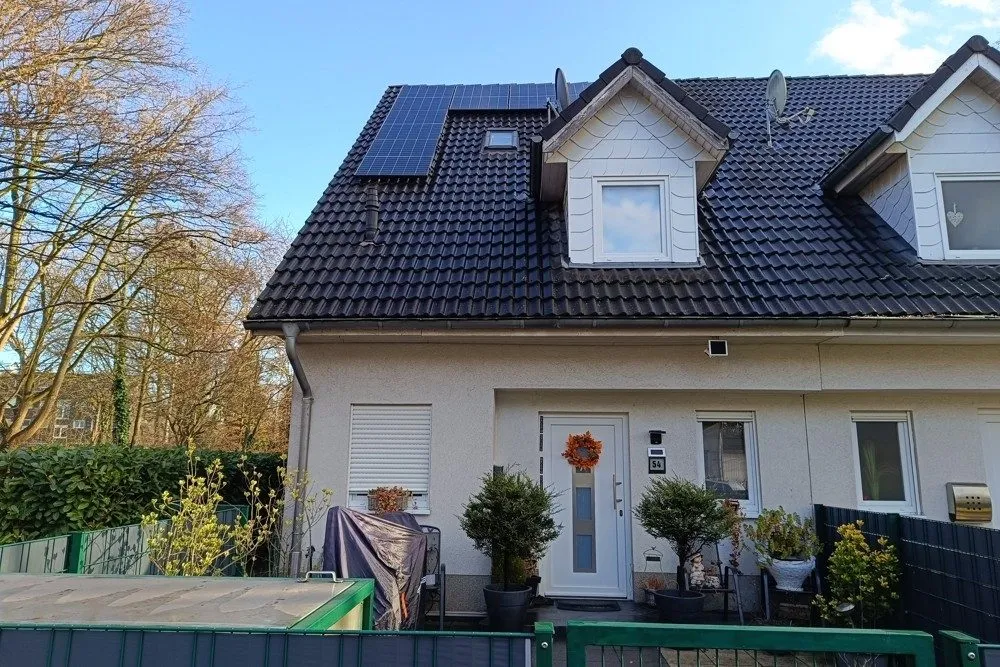 Hausansicht-Eingang Immobilienangebot - Duisburg - Alle - Kapitalanlage: Doppelhaushälfte in Duisburg