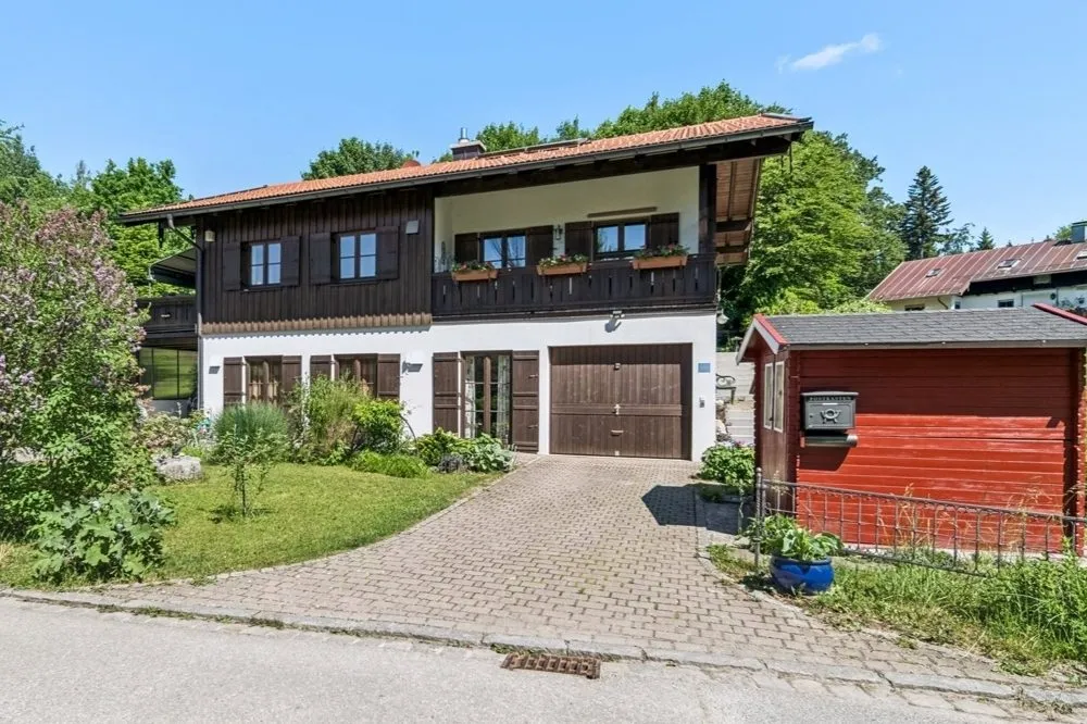 Immobilienangebot - Waakirchen / Schaftlach - Alle - Charmantes EFH * Region Tegernsee * Kauf mit Nießbrauch