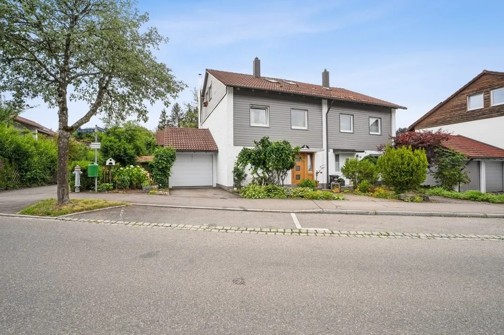 Immobilienangebot - Sankt Mang - Alle - Gepflegte Doppelhaushälfte mit schönem Garten im Allgäu