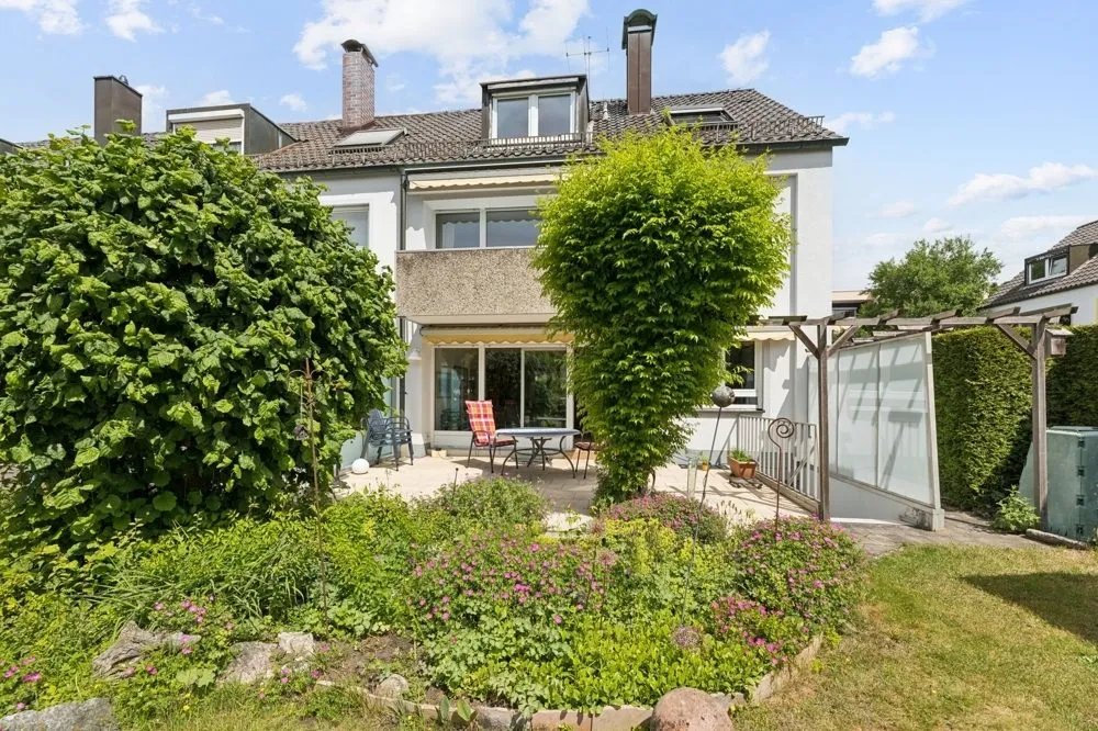 Immobilienangebot - Nürnberg - Alle - Sehr gepflegtes Reiheneckhaus mit Garten & Garage