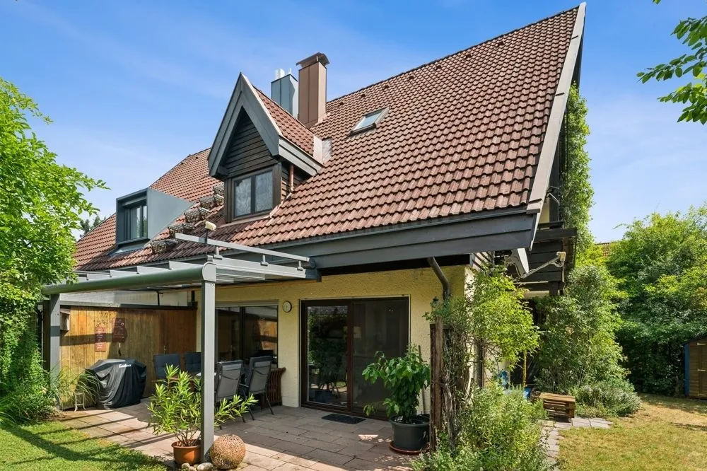 Immobilienangebot - Kempten / Neuhausen - Alle - Großzügige Doppelhaushälfte mit Garten und Bergblick