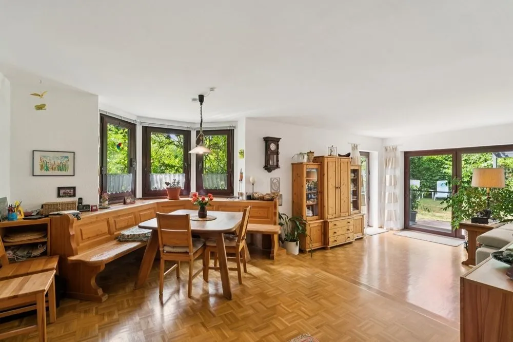 Immobilienangebot - Kempten / Neuhausen - Alle - Großzügige Doppelhaushälfte mit Garten und Bergblick