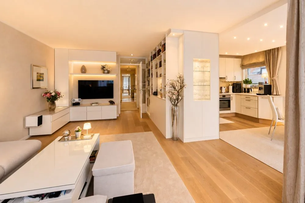 Immobilienangebot - München - Alle - Attraktive 2,5-Zimmer-Eigentumswohnung mit Südbalkon