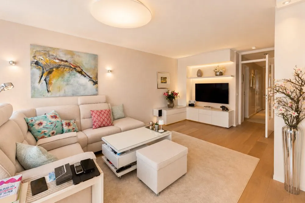 Immobilienangebot - München - Alle - Attraktive 2,5-Zimmer-Eigentumswohnung mit Südbalkon
